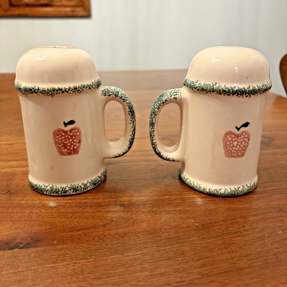 Apple Salt And Pepper Shakers Country Cottage Core Grandma